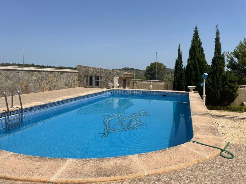 Foto b980db19-7528-453e-8ecf-b05dea2dcb00. Lloguer xalet amb aparcament piscina a Catadau