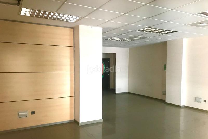 Foto b6f3d00e-aec3-4657-8492-8bce9eb80335. Local comercial en Vall d´Uixó (la)