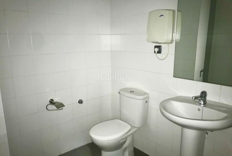 Foto d3349f35-8656-46ca-b38a-970bfe4267f4. Local comercial en Vall d´Uixó (la)