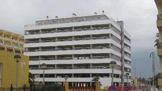 Aparcament cotxe  Calle papa luna e 133