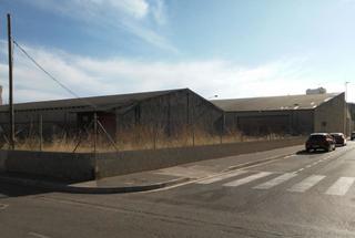 Fabrikhalle in Nules
