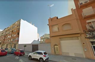 Terreno residencial en Avenida de Abril-9 de Octubre