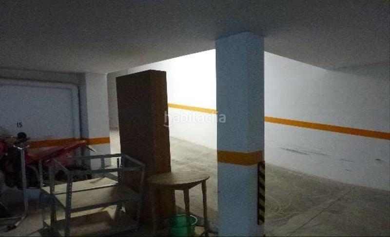 Foto 4d15e218-842d-43e9-998e-488cb14eac65. Aparcament cotxe a Enguera