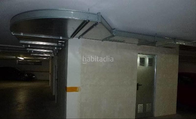 Foto dc0b781b-229b-4415-9979-32af939d7628. Aparcament cotxe a Enguera