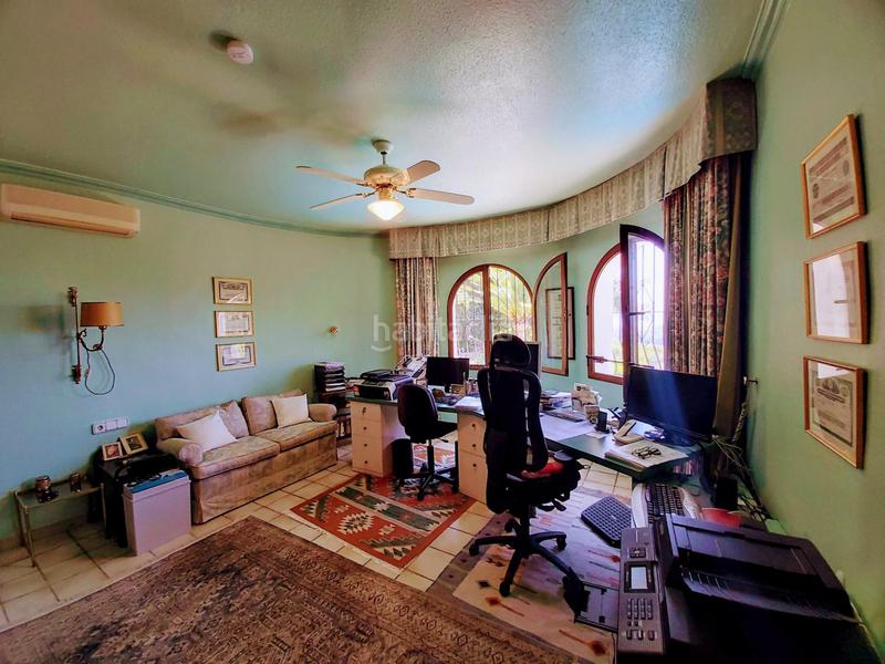 Foto 4c9d9225-4774-461d-aaf2-0db56b5fc8d1. Chalet with heating parking in Altea la vella Altea