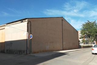 Fabrikhalle in Nules