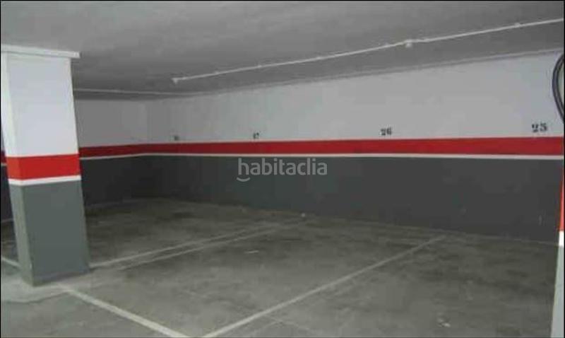 Foto f9eb3b53-4864-4a49-82e5-1e46c988e46c. Parking coche en Montanejos