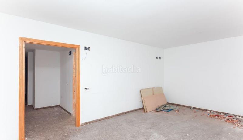 Foto c7493fc0-bf0d-4636-8d5f-439c713d4e2c. Piso en Algemesí