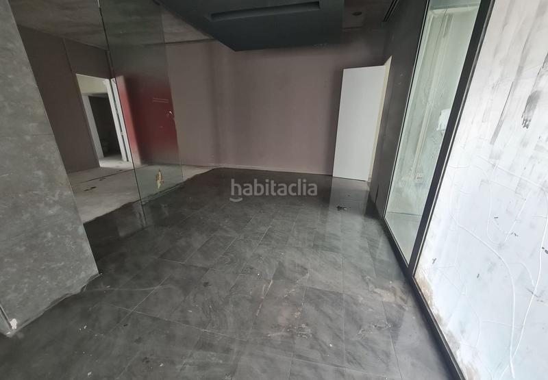 Foto 0015eeca-9079-4495-bcb6-cb643ac6ae33. Local comercial en La Fontsanta Valencia