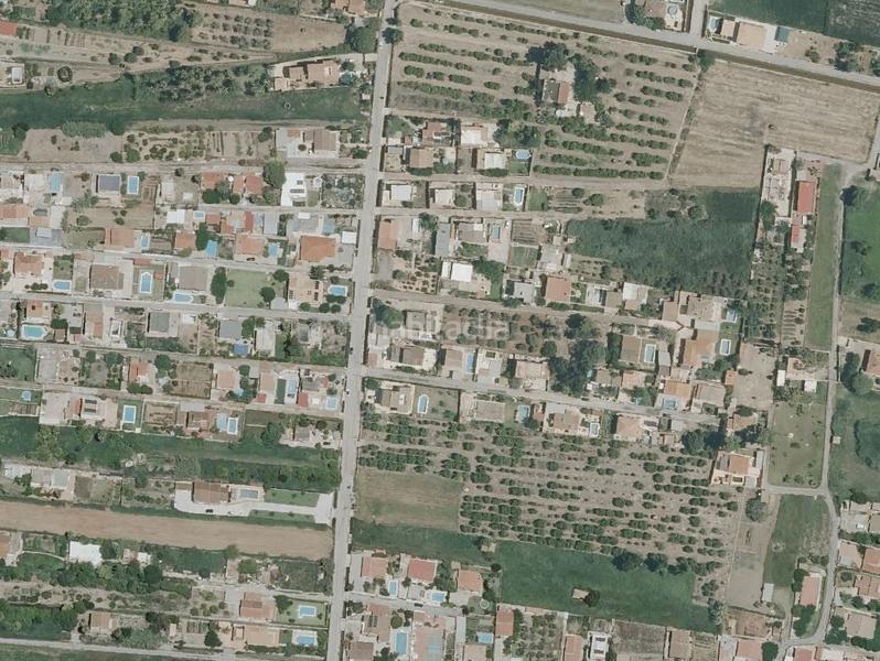 Foto a22f5c13-6faf-4cf6-ab02-e8fa25bc3153. Chalet mit parking in El Grao Castellón de la Plana