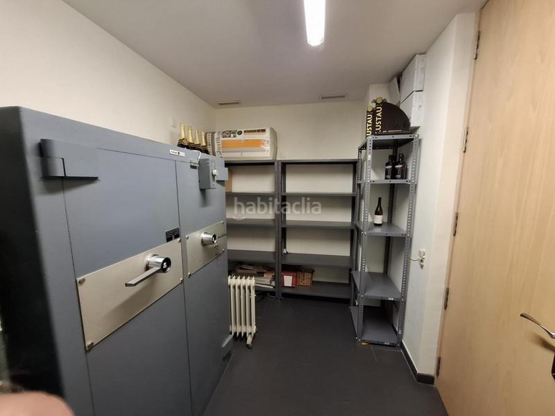 Foto cd6db910-b858-4d26-959a-e74e48e9bd1e. Geschäftsraum in Russafa Valencia