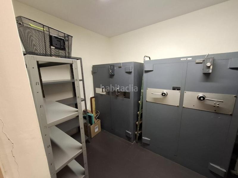 Foto 04dd9ce8-b105-45fa-826c-8e9602f43da1. Local comercial en Russafa Valencia