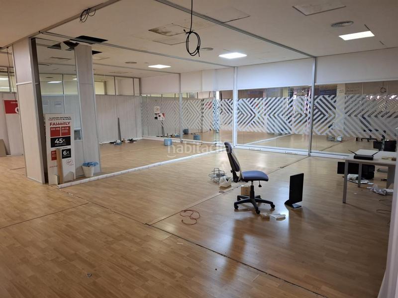 Foto bd71a594-c453-4e6a-a588-36cb1aad4915. Local comercial en L´Hort de Senabre Valencia