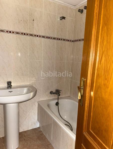 Foto 02800bc5-18b0-4526-8c79-69a11fed1f99. Piso en Safranar Valencia