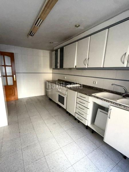 Foto adf67b8b-5b7e-4be7-8059-2afac3c28206. Piso en Safranar Valencia