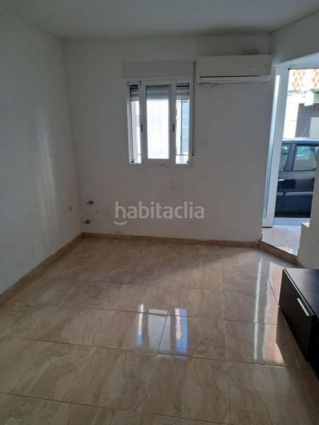 Foto db092886-0f02-4fea-a326-8ac6b23f0192. Casa adosada en Casco Urbano Vinaròs