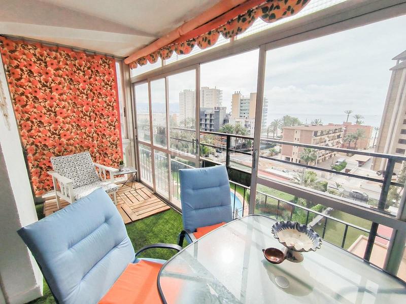 Foto 475be29c-6a3d-45bc-9af4-7b85815a3e20. Appartement avec parking dans Playa Poniente Benidorm