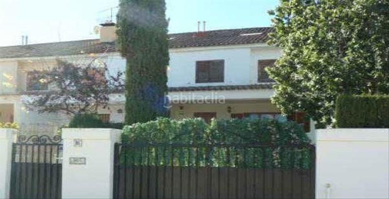 Foto ed3183cf-d6e9-4d78-8054-bde5eda72cfd. Maison jumelée dans Rascanya Pobla de Vallbona (la)