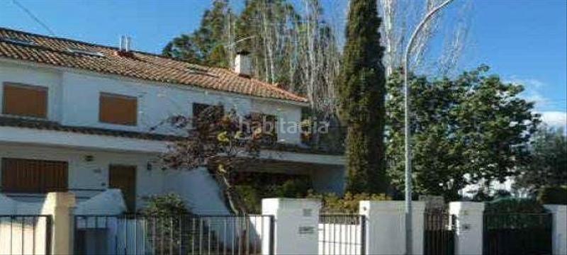 Foto 2b47f434-ff35-4071-8484-38cdd91ba8c8. Semi detached house in Rascanya Pobla de Vallbona (la)