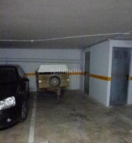 Foto f33ae51f-6ac4-4a95-858b-922b0eeb25fe. Autoparkplatz in Enguera