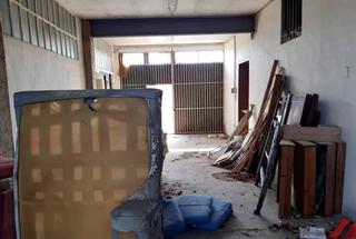 Fabrikhalle in Llanera de Ranes