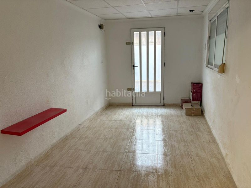 Foto 8b3e5a59-d949-485c-923a-594f87e21199. Casa amb aparcament a Alfarb