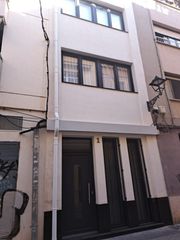 Casa adosada en Pueblo
