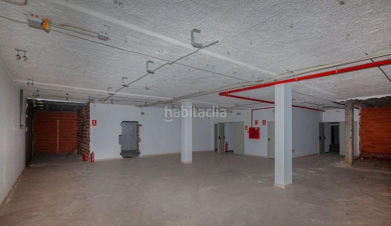 Foto 51f7a98a-0321-44af-b864-b8c283acff8a. Local comercial a Buñol