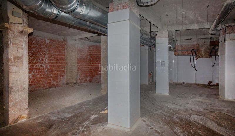Foto 5aab41d5-6e40-4fc5-9384-c2e3cc52b82c. Local comercial a Buñol