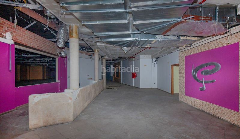 Foto e9c3d416-2899-43b9-a1e8-56cad9cf9394. Local comercial a Buñol