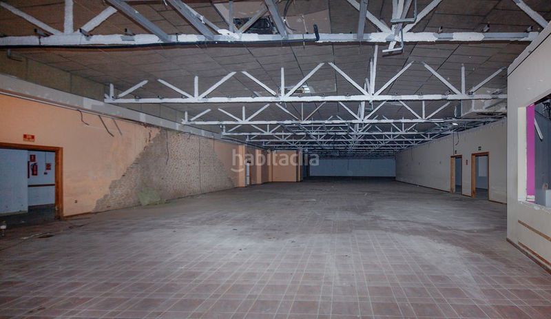 Foto f852152d-814a-4ac5-84b3-9e612fce307a. Local comercial a Buñol