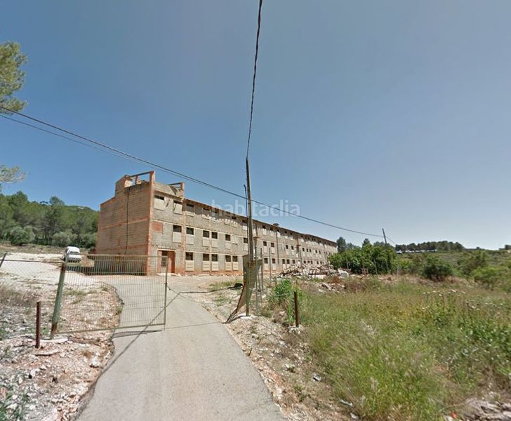 Foto ac8fec32-5272-4ddf-bdc3-83b36972f022. Fabrikhalle in Cheste