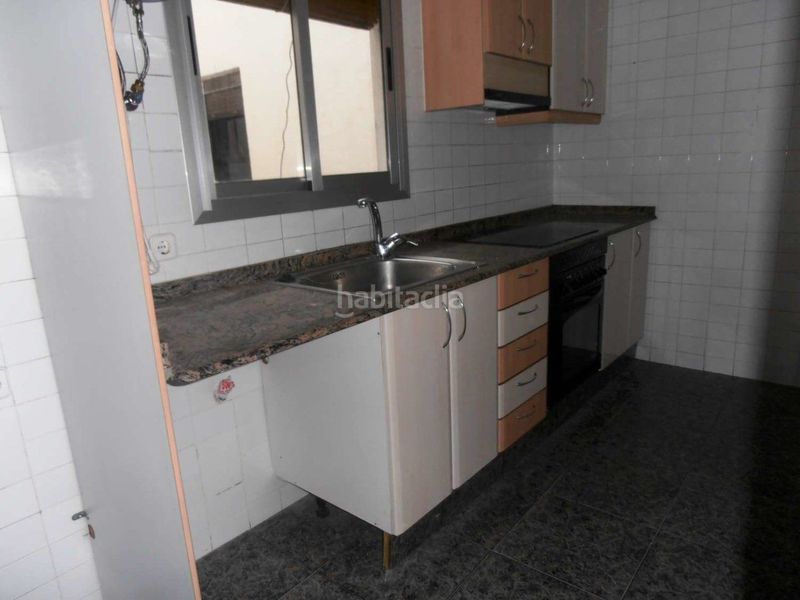 Foto 222d6a0f-cb6b-46b5-9056-02d99fbc929d. Pis a Torrefiel Valencia
