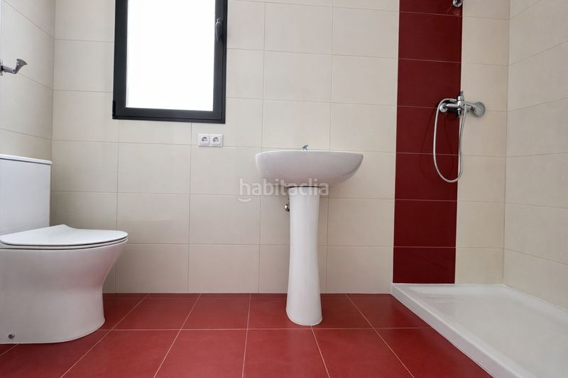 Foto 0921dd8a-bff3-4430-8f98-7ea23856a33f. Àtic a Rafelbunyol