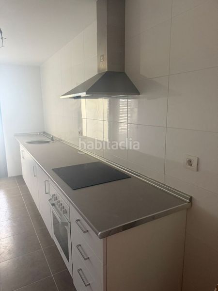 Foto f5b63d83-00b0-4eab-acc4-e5d8ac665393. Pis a Centro Comercial - Capsades - Hospital Vinaròs