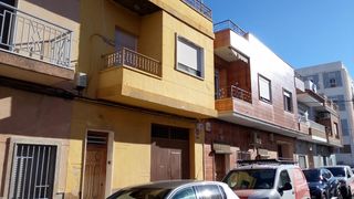 Etagenwohnung in Algemesí