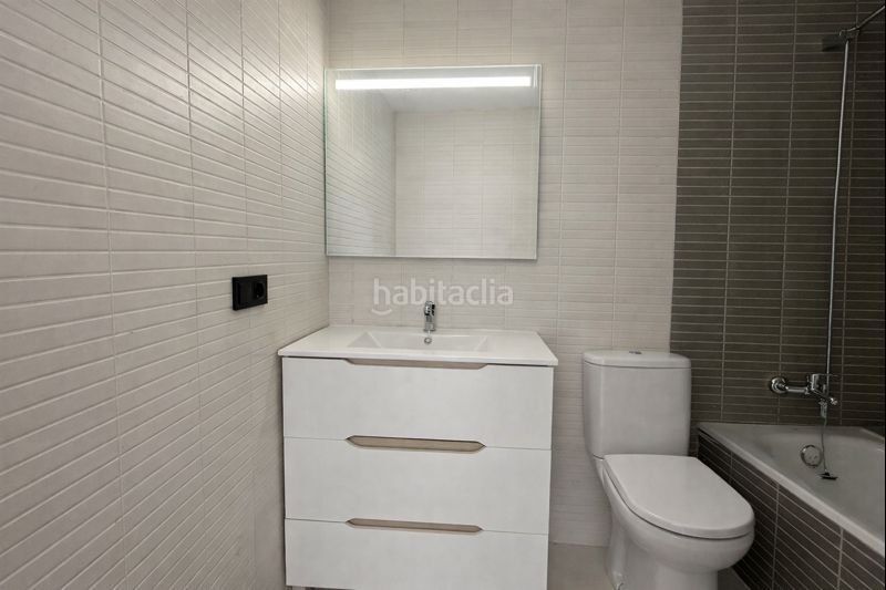 Foto aa299998-4d54-438c-86ce-3952a96dcda3. Pis amb aparcament a Casco Urbano Vinaròs