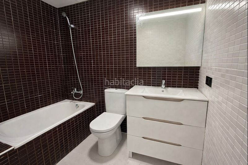 Foto d0dea4e8-584f-4a28-b3d9-9554377fe576. Pis amb aparcament a Casco Urbano Vinaròs