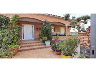 Maison à Roca del Vallès (La). Gran casa apta para dos familias.