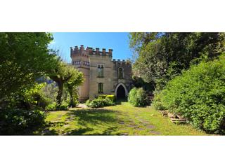 Casa a Figaró-Montmany. Castillo rubinat modernista catalogado en el figaró