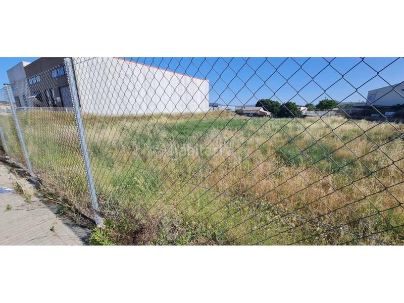 Foto d697d29b-9f4b-448d-b0db-c64f31674f38. Alquiler finca rústica terreno en alquiler en llerona en Franqueses del Vallès (Les)