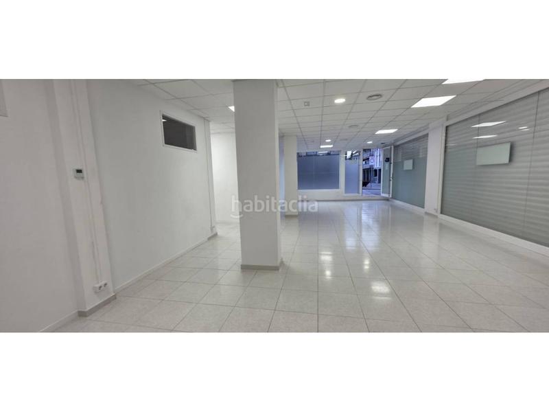 Foto f84cfcdd-2d91-4718-b559-d2fcd43fe57b. Affitto locale commerciale in Franqueses del Vallès (Les)