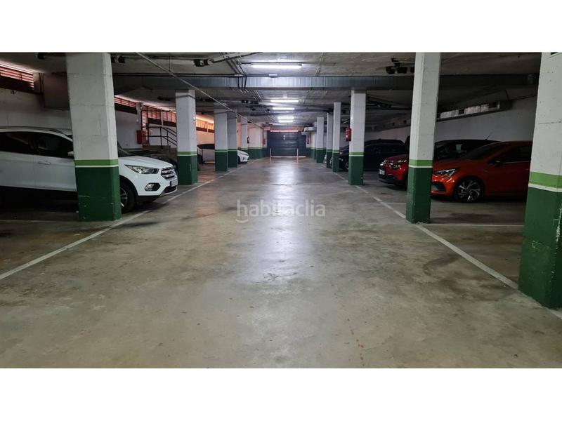 Foto 2a09e9b3-2ffc-4312-9484-66a8d542eff8. Location parking voiture dans hermenildo carrera 9 dans Roca del Vallès (La)