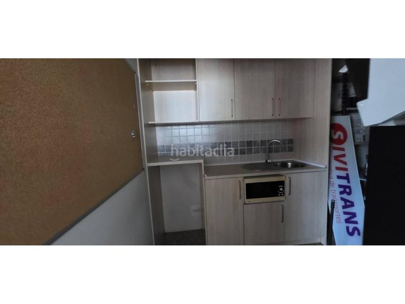 Foto 0df2f669-f371-4b4b-8cdf-4cb0b708efb4. Rent office space with parking in Zona Industrial Granollers