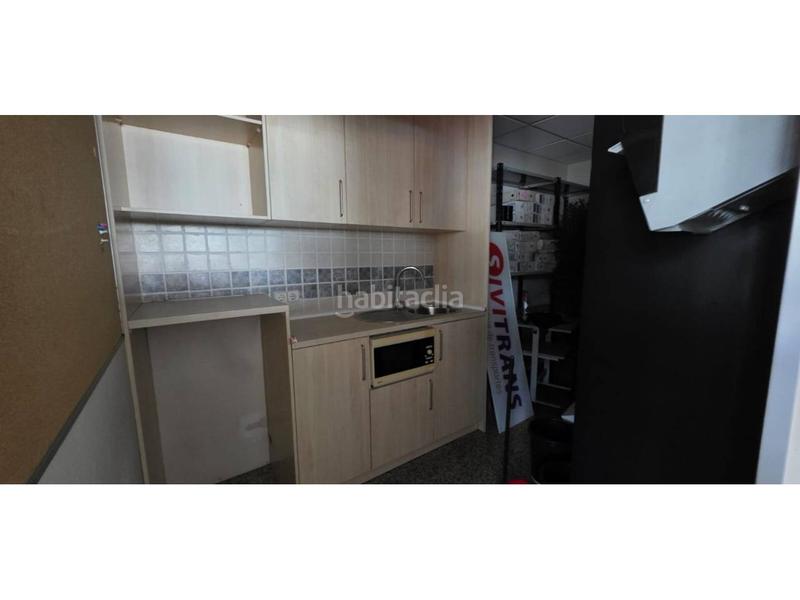 Foto 4363d708-b74b-4ad9-95ad-ce7a18345a63. Rent office space with parking in Zona Industrial Granollers
