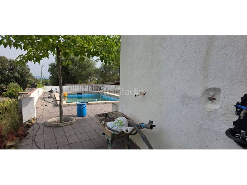 Foto cc7d64fc-8faa-41f6-b6b0-cc0a0e53a709. Casa amb piscina a Lliçà d´Amunt