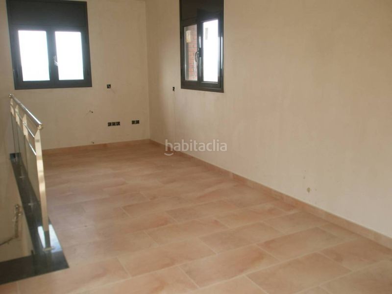 Foto 02075098-e1e8-496b-8c1e-5b776b2a5435. Casa amb calefacció aparcament a Roca del Vallès (La)