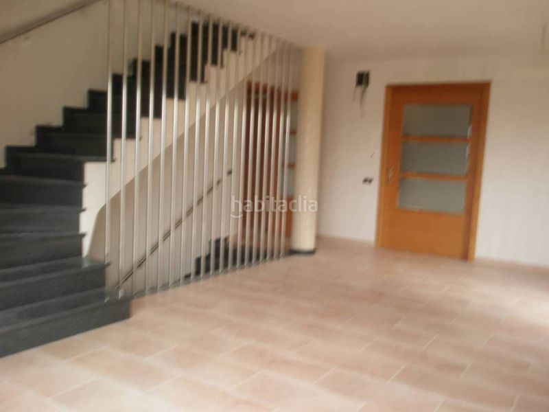 Foto 0aace1f2-a4e1-4dac-b66d-c726ccc438e2. Casa amb calefacció aparcament a Roca del Vallès (La)