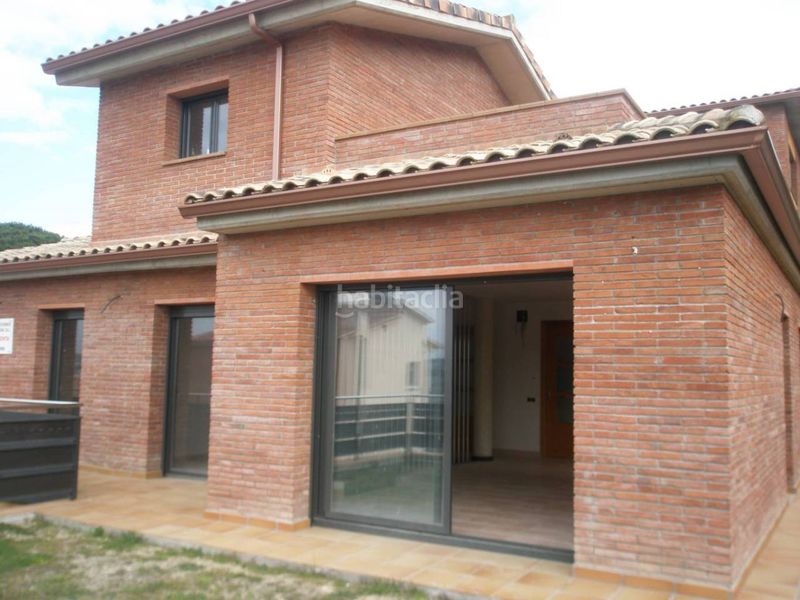 Foto 279cd325-bb37-4948-9273-744e67fd137a. Casa amb calefacció aparcament a Roca del Vallès (La)