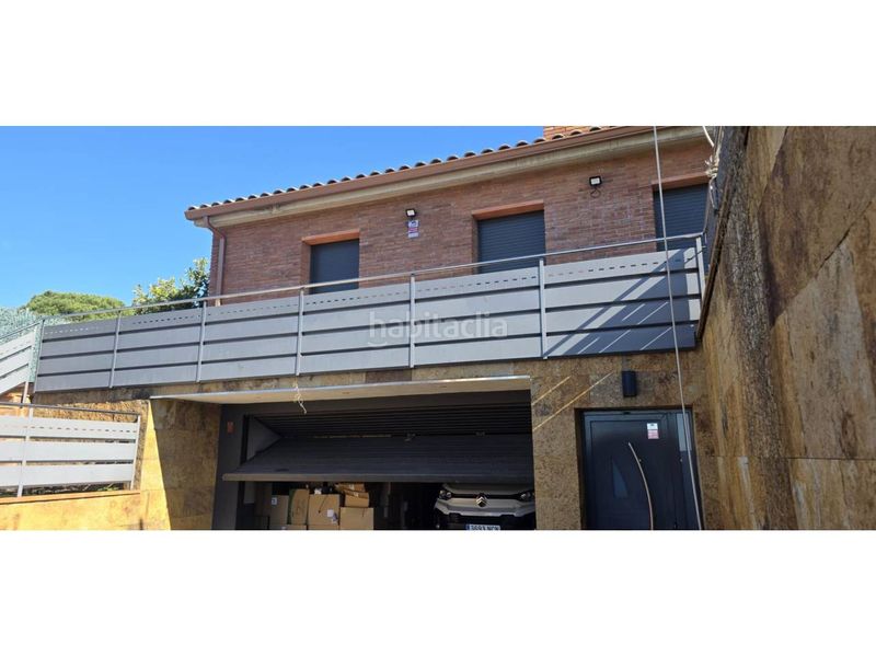 Foto e5e54f10-b6bc-413a-accb-d50aaeef29db. Casa amb calefacció aparcament a Roca del Vallès (La)